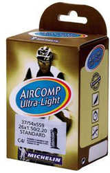 Slang Michelin Aircomp Ultralight C4 37/54-559 (26 x 1.5-2.1") racerventil 40 mm från Michelin