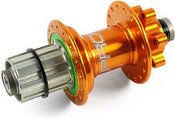 Baknav Hope Pro 4 IS 32H TA10 x 135 mm Shimano/SRAM aluminium orange